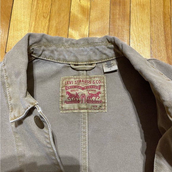 (SOLD) Levi Strauss & Co.
Washed Dessert Sand Denim Top - Picture 2 of 3